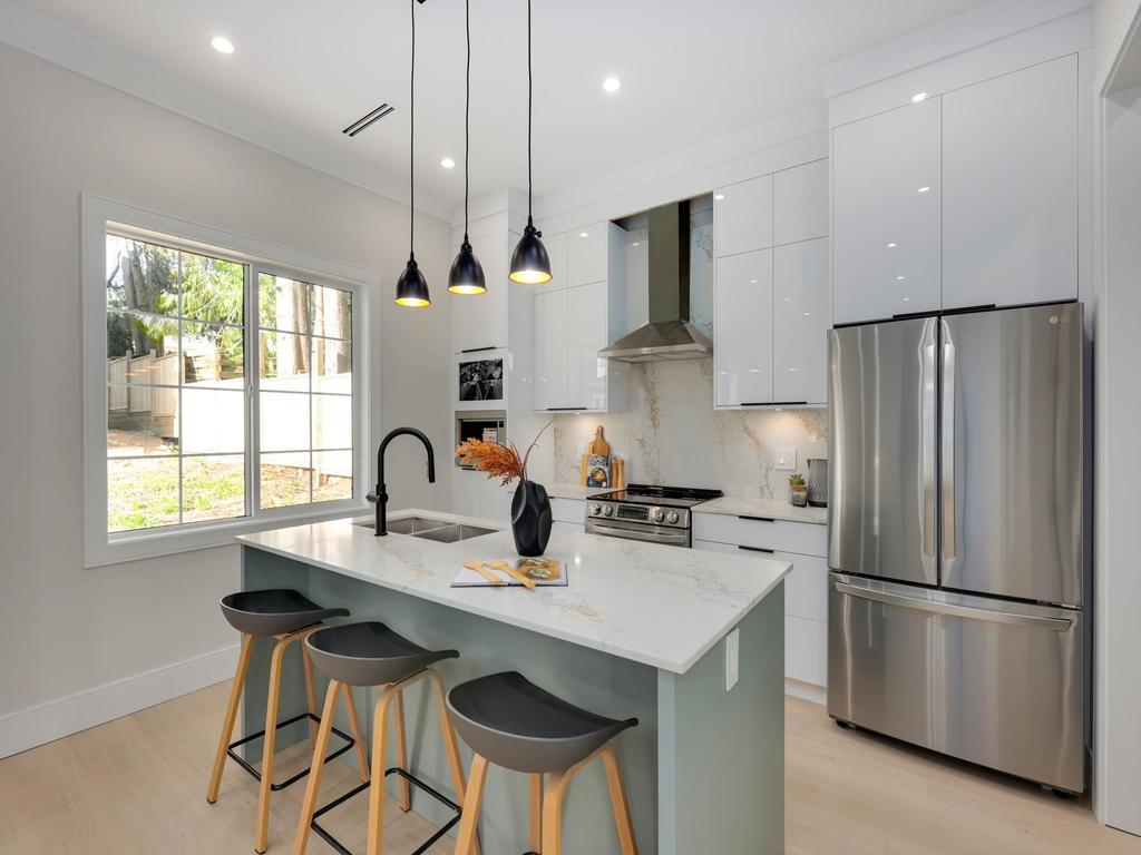 Listing Image for R3090270