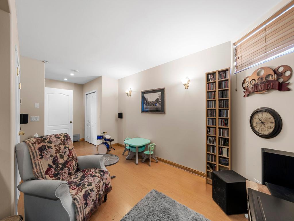 Listing Image for R3090274