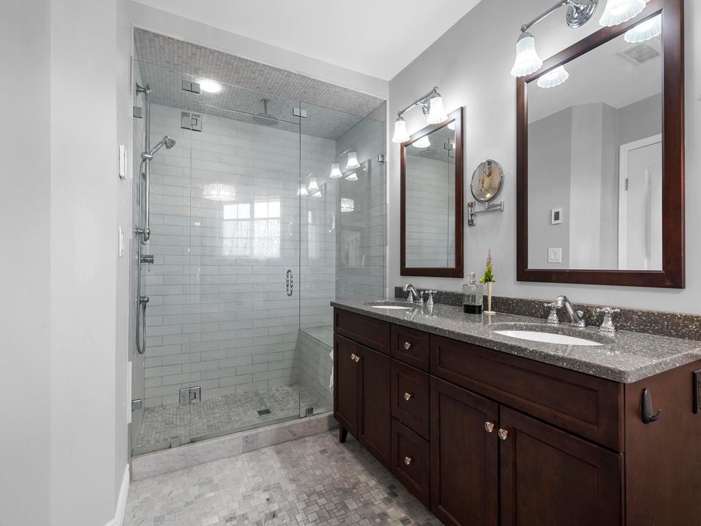 Listing Image for R3090274