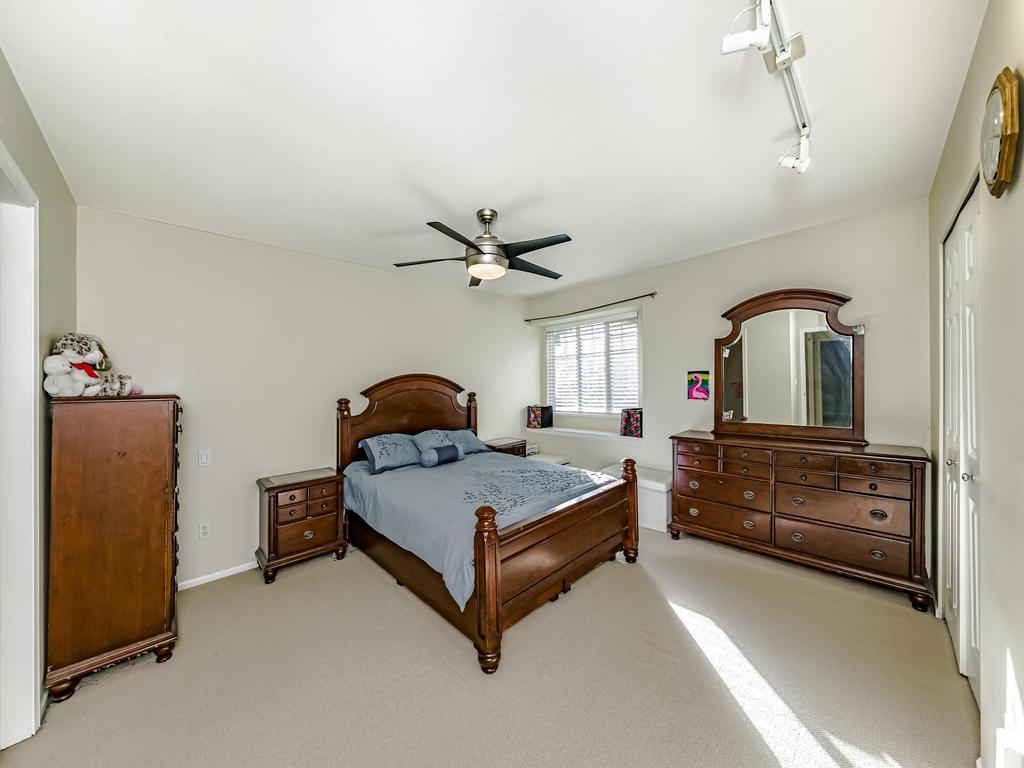 Listing Image for R3090275