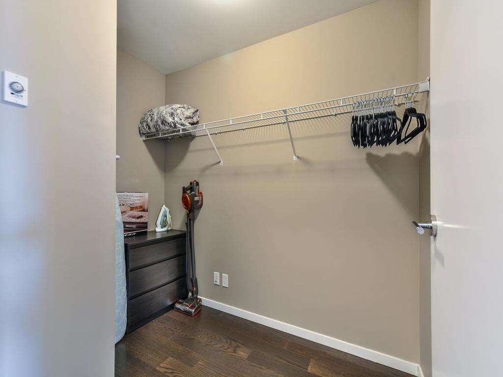 Listing Image for R3090277