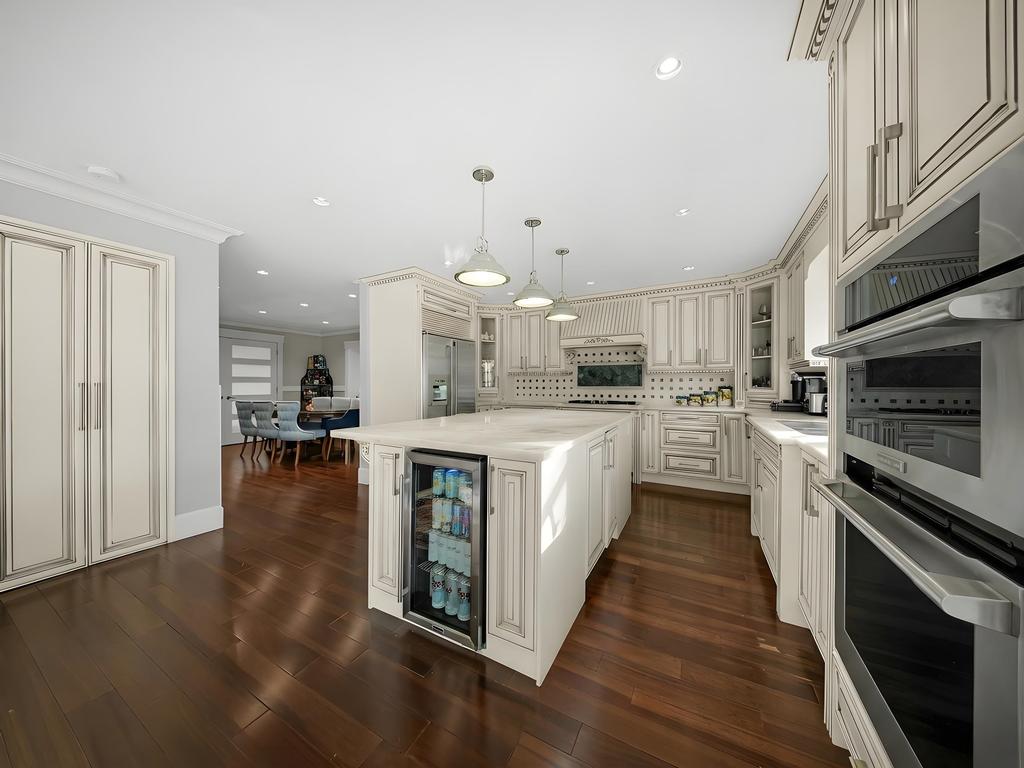 Listing Image for R3090281