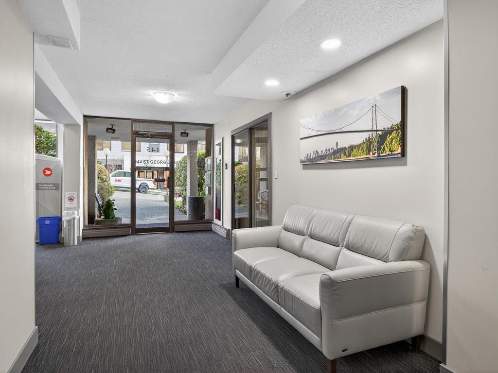 Listing Image for R3090285