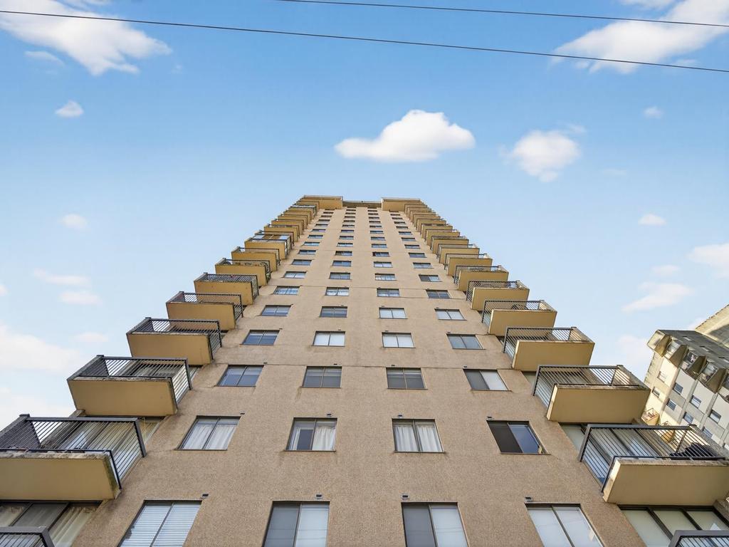 Listing Image for R3090285