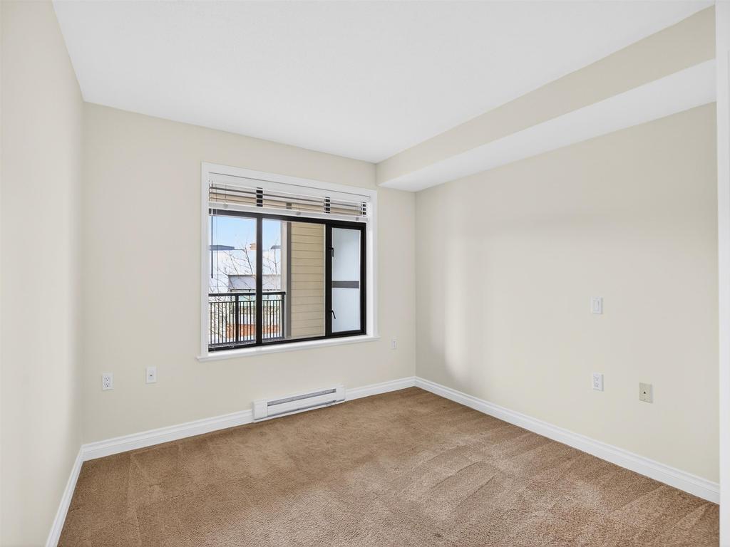 Listing Image for R3090292