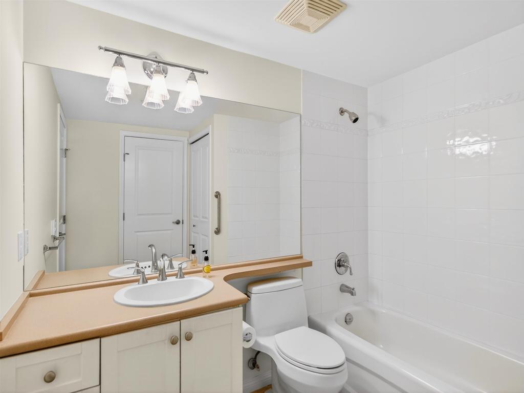 Listing Image for R3090292
