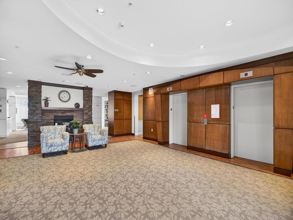 Listing Image for R3090292