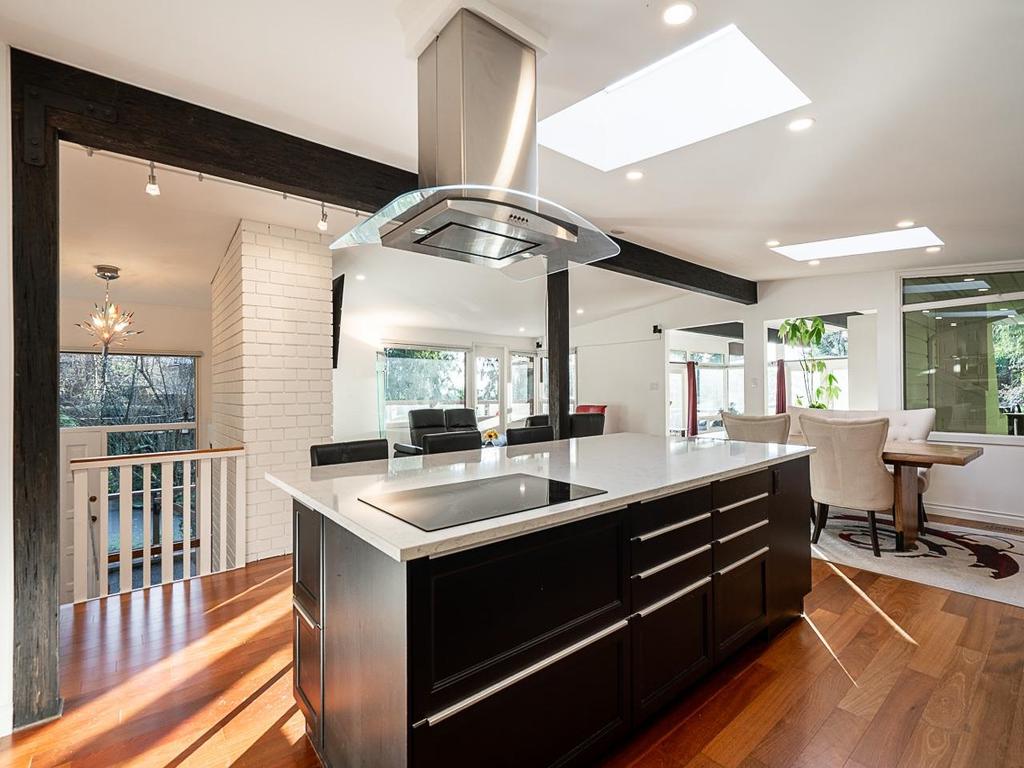 Listing Image for R3090293