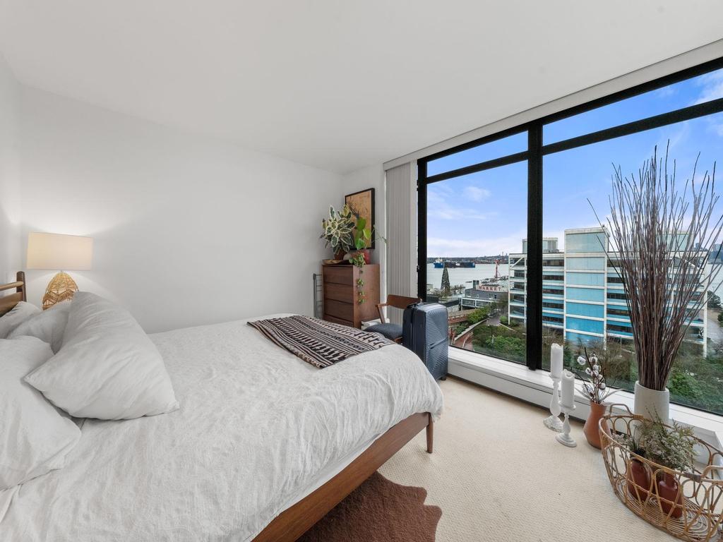 Listing Image for R3090296