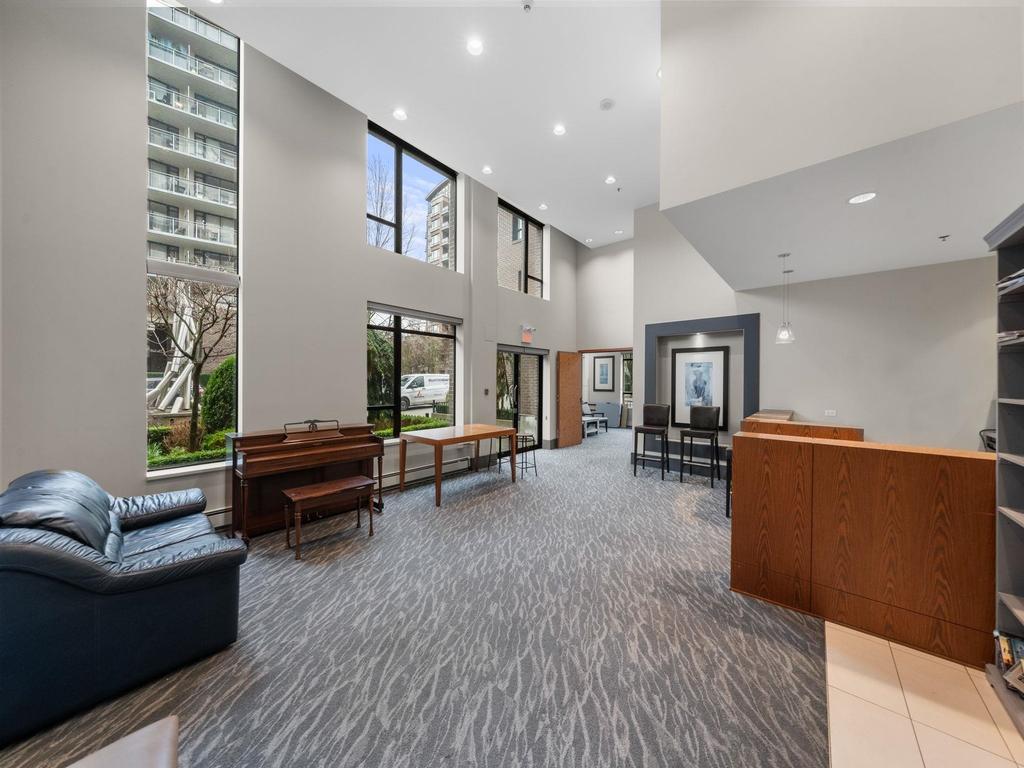 Listing Image for R3090296