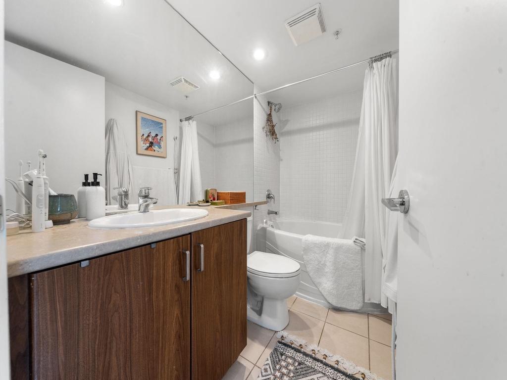 Listing Image for R3090296