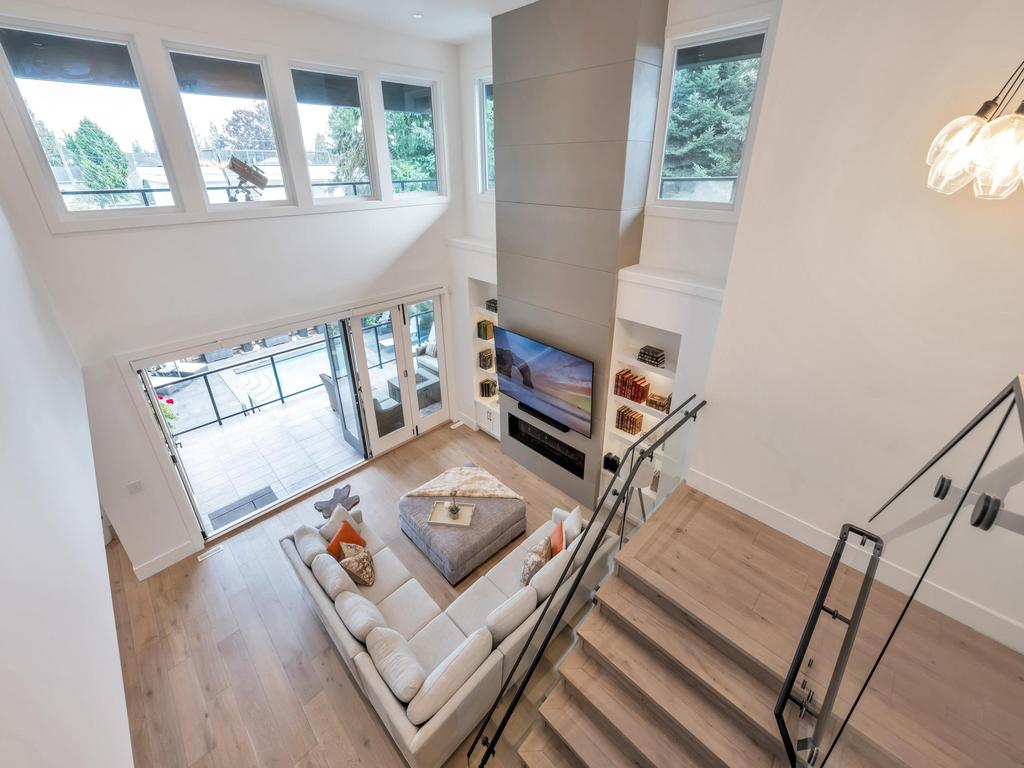 Listing Image for R3090298