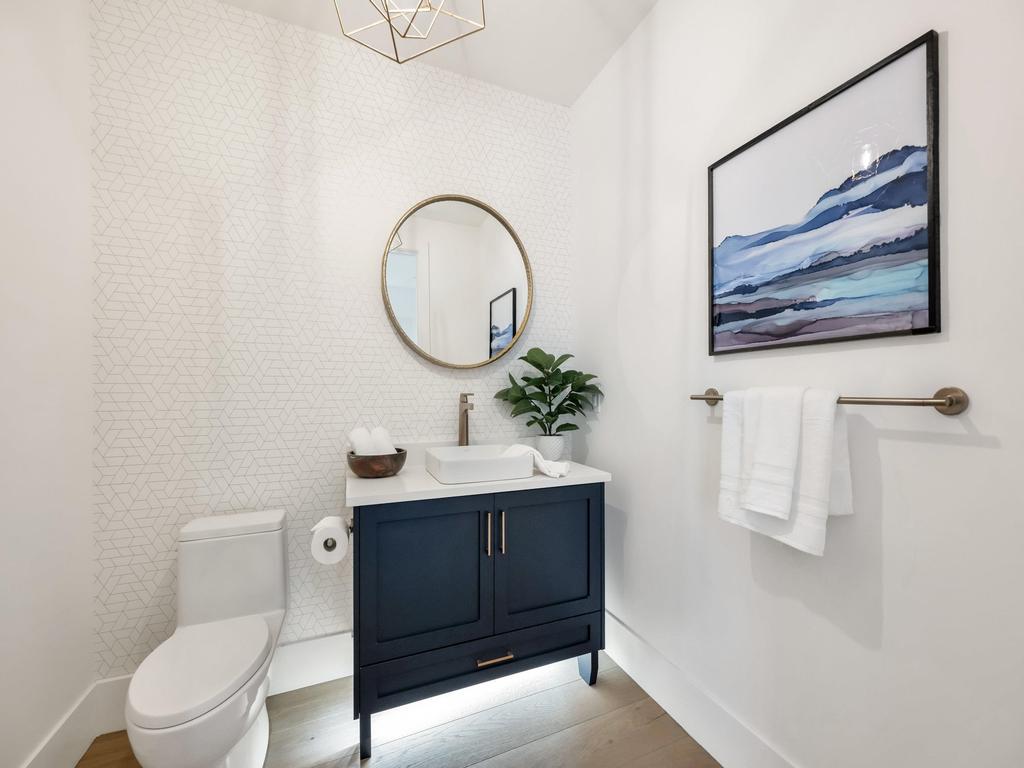 Listing Image for R3090298