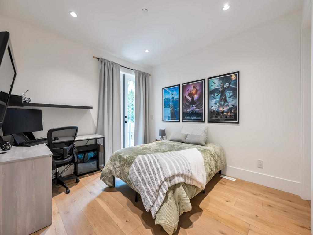 Listing Image for R3090298