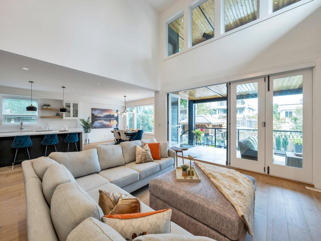 Listing Image for R3090298