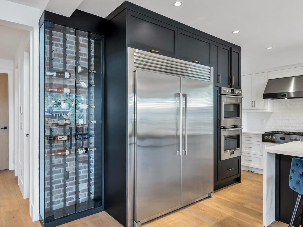 Listing Image for R3090298