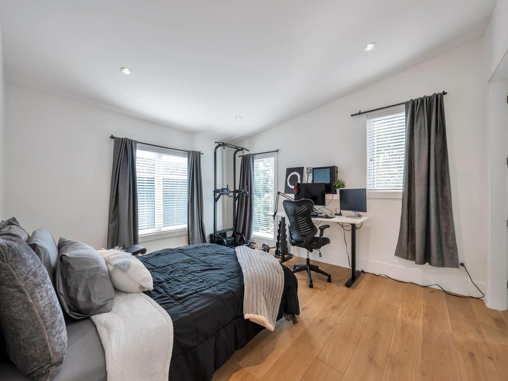 Listing Image for R3090298