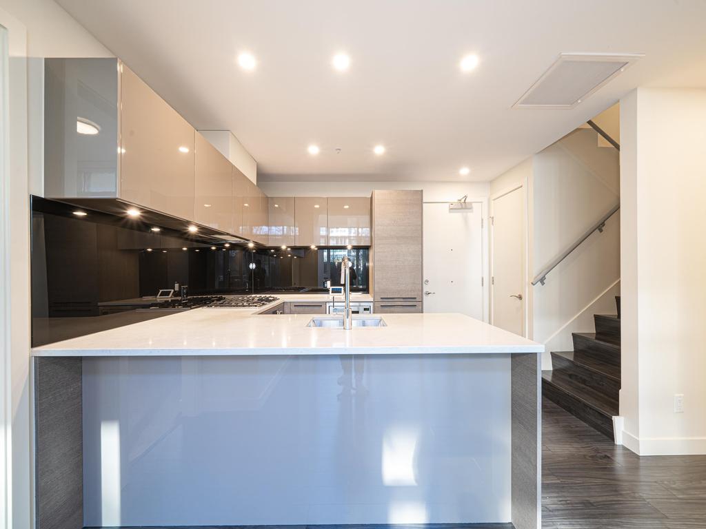 Listing Image for R3090308