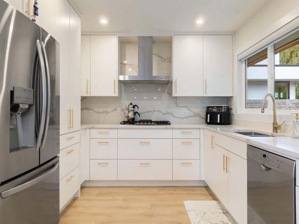 Listing Image for R3090320