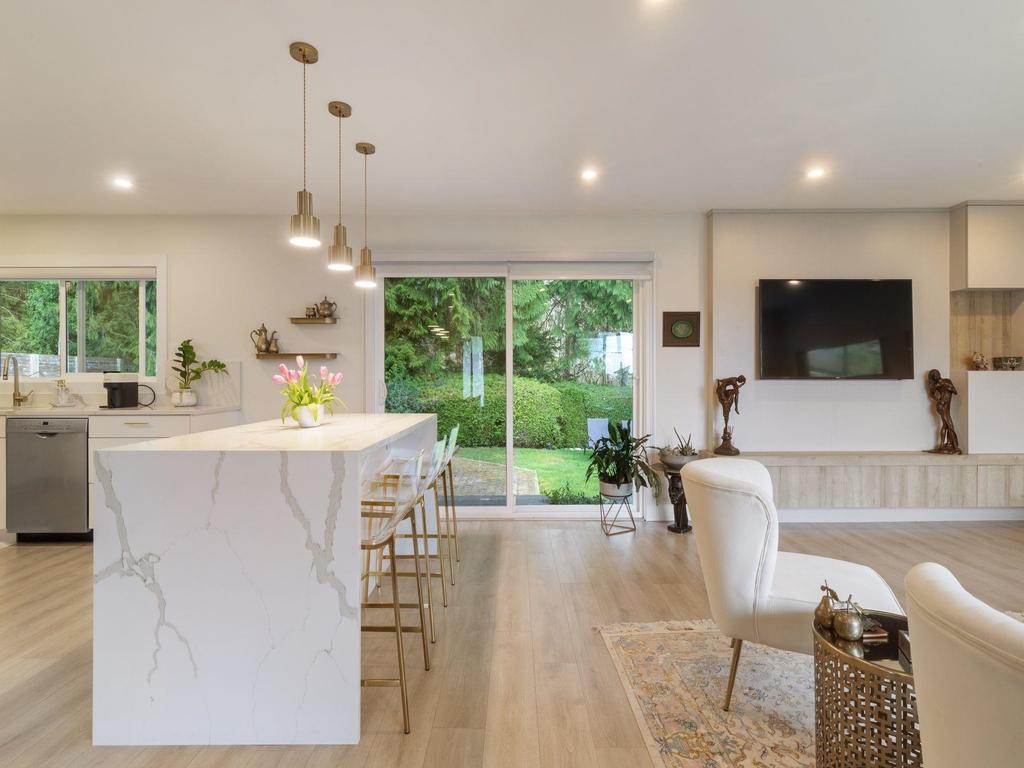 Listing Image for R3090320