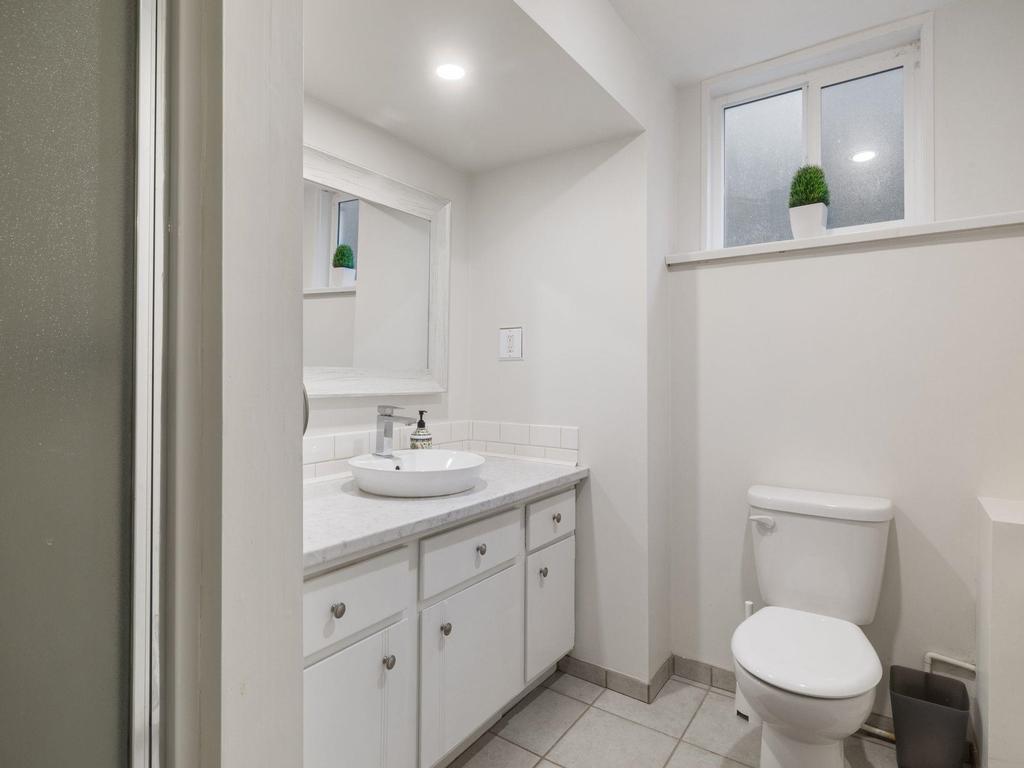 Listing Image for R3090320