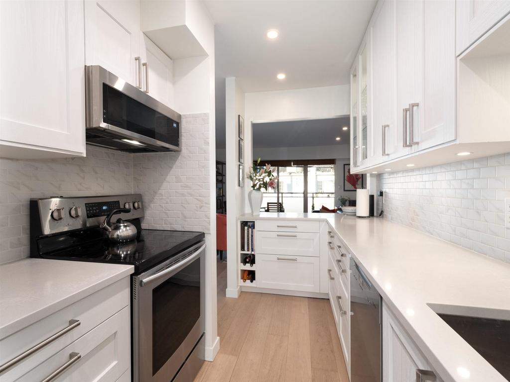 Listing Image for R3090349