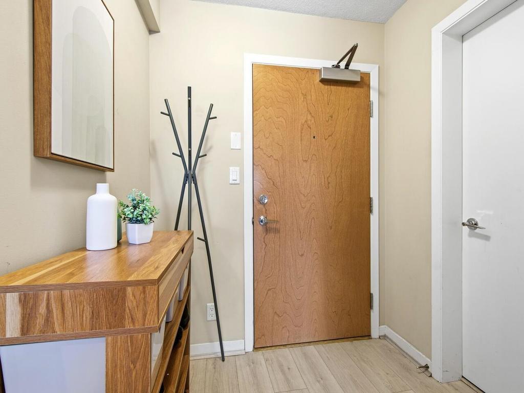 Listing Image for R3090353