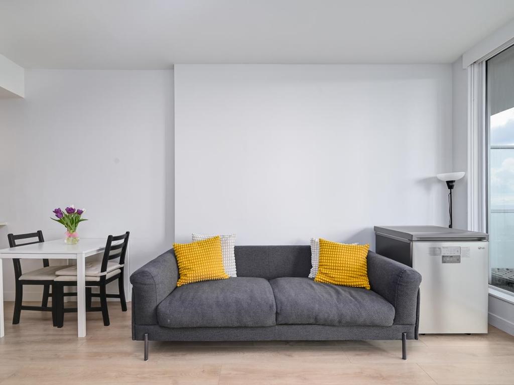 Listing Image for R3090360