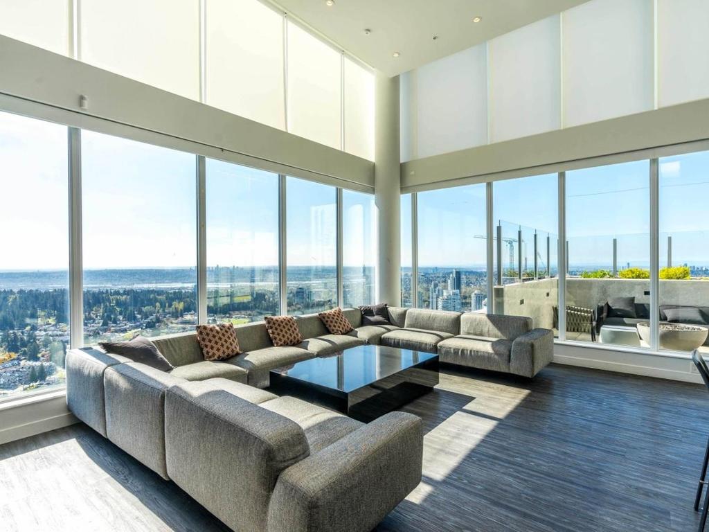 Listing Image for R3090360