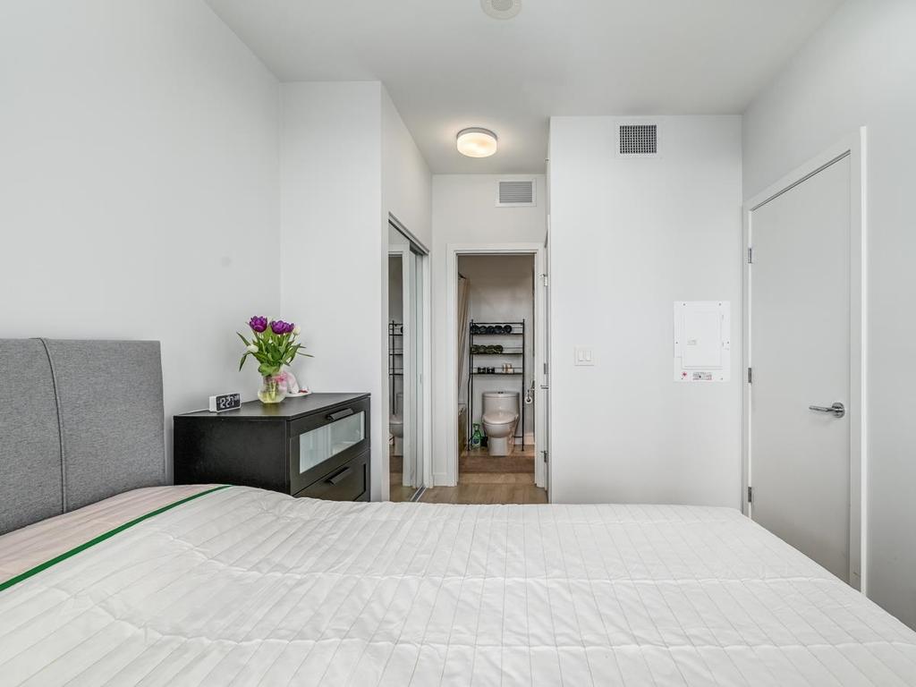 Listing Image for R3090360