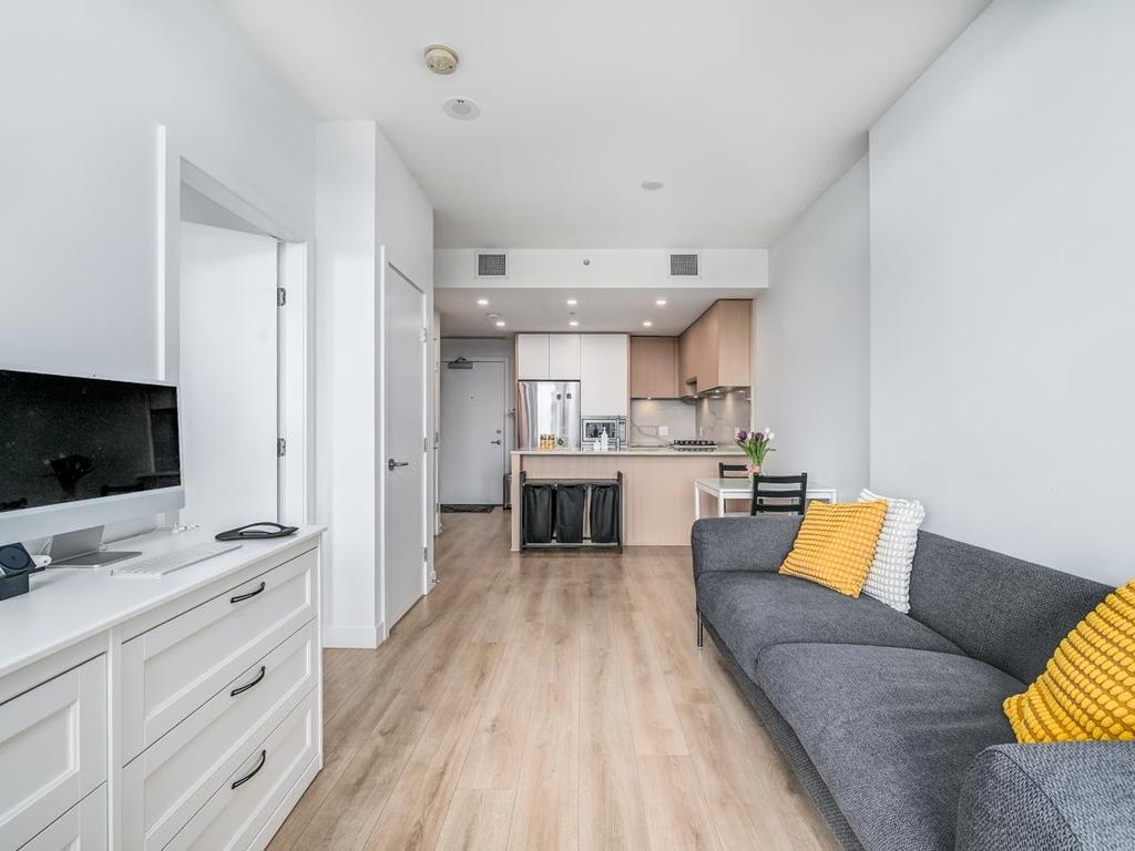 Listing Image for R3090360