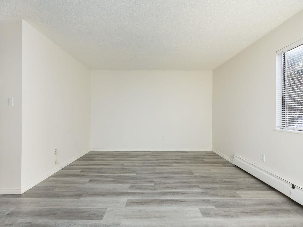 Listing Image for R3090365