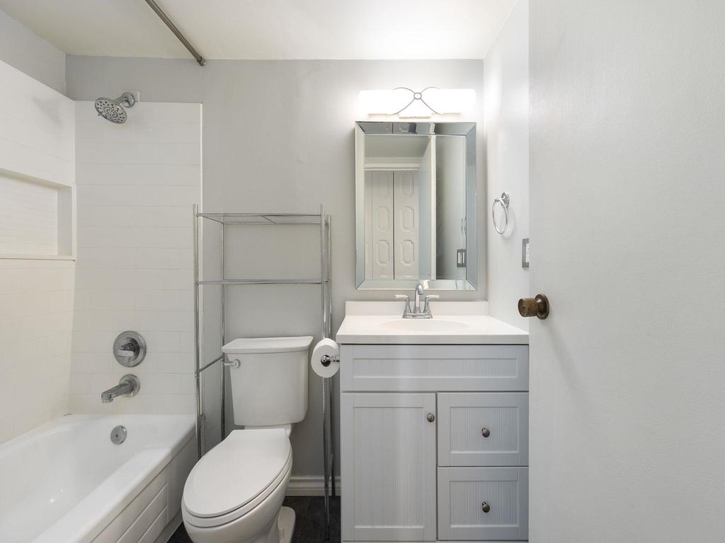 Listing Image for R3090365