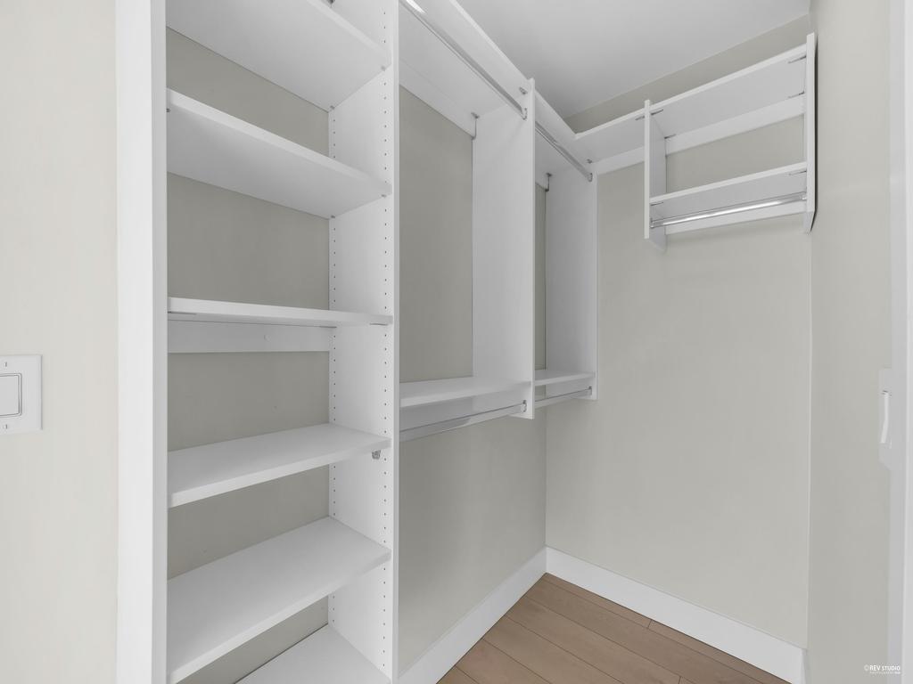 Listing Image for R3090372