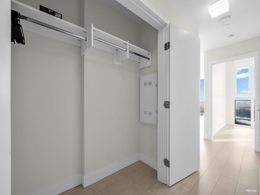 Listing Image for R3090372