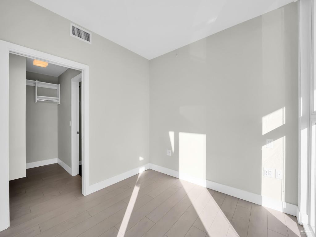 Listing Image for R3090372