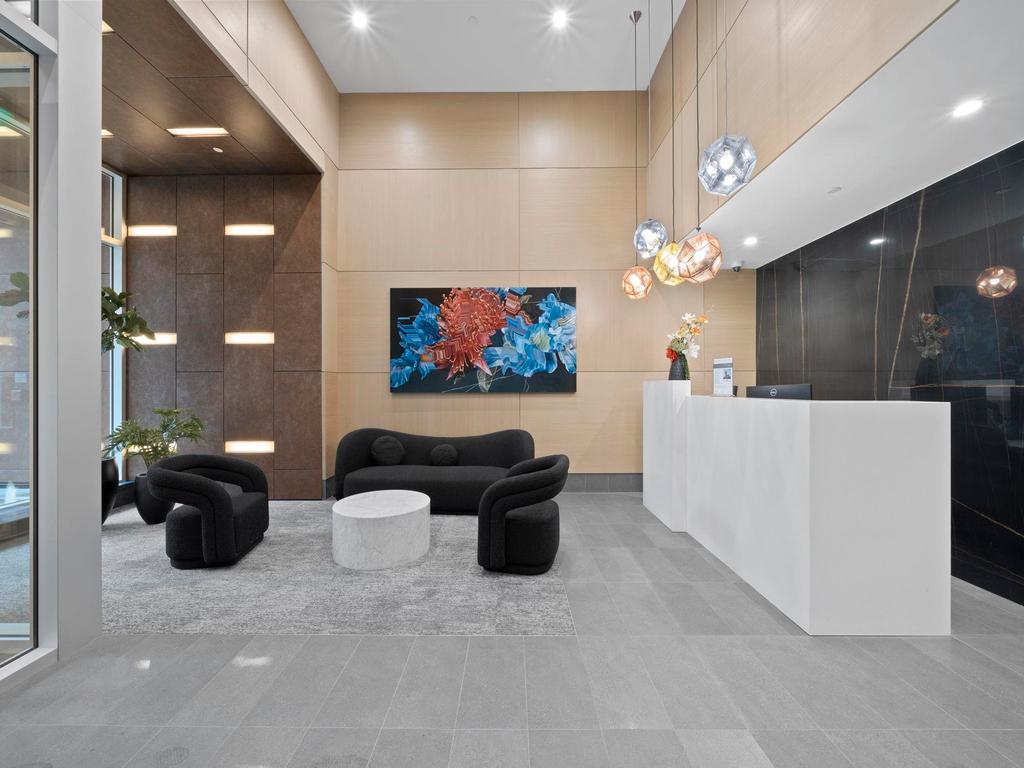 Listing Image for R3090376