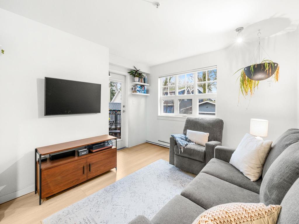 Listing Image for R3090381