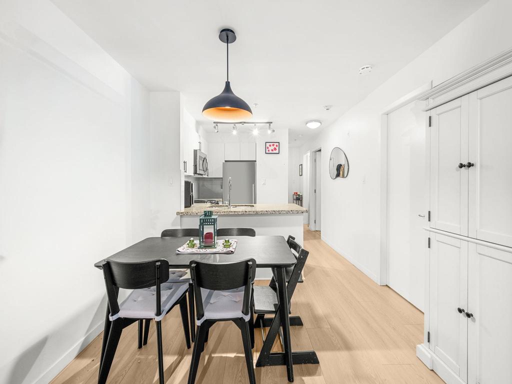 Listing Image for R3090381