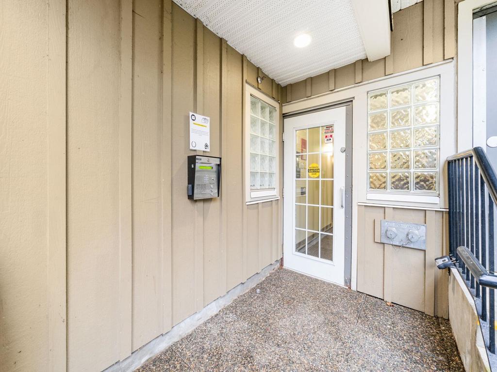 Listing Image for R3090381