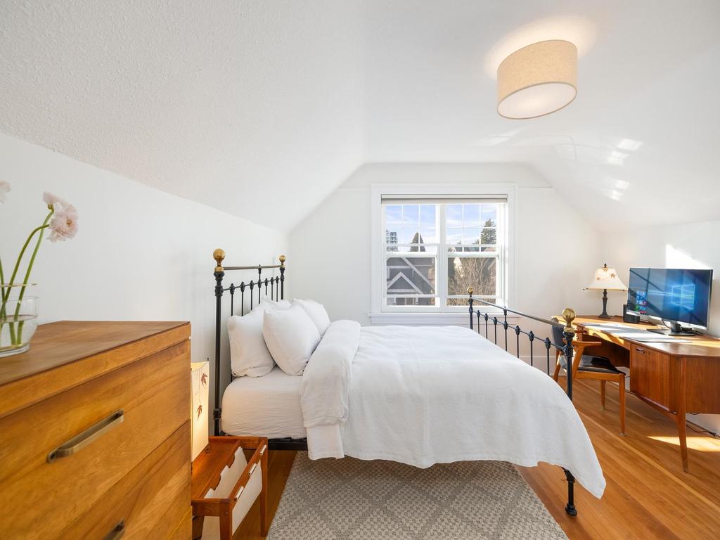 Listing Image for R3090393