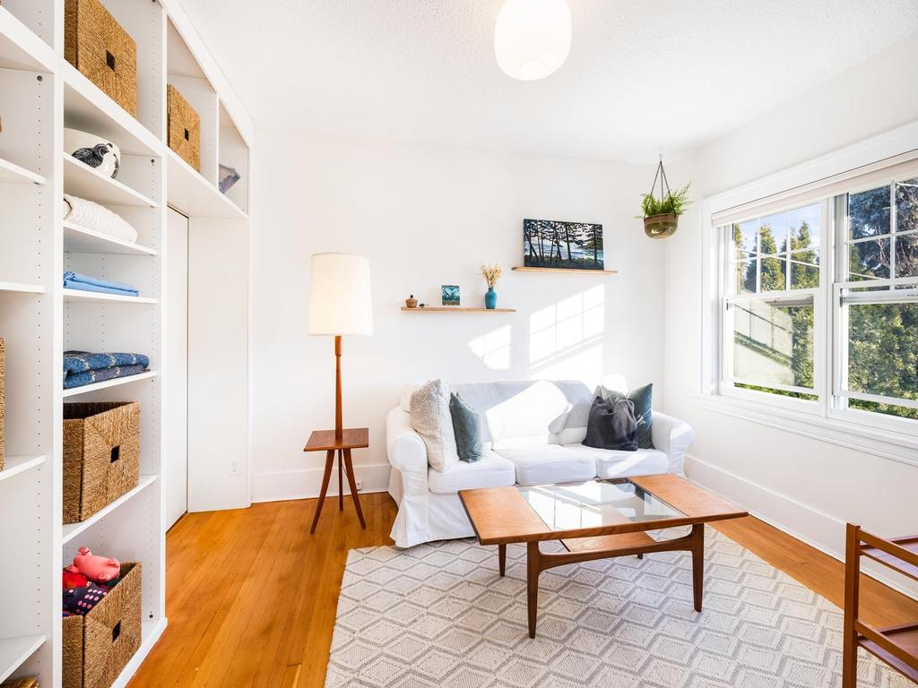 Listing Image for R3090393