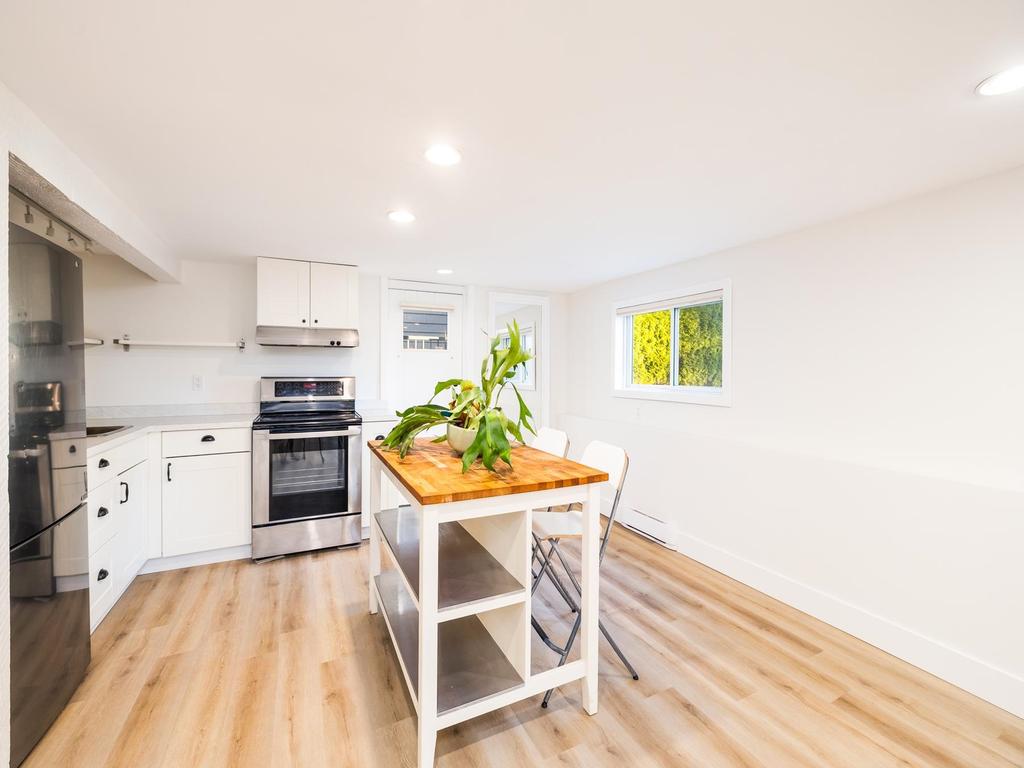 Listing Image for R3090393