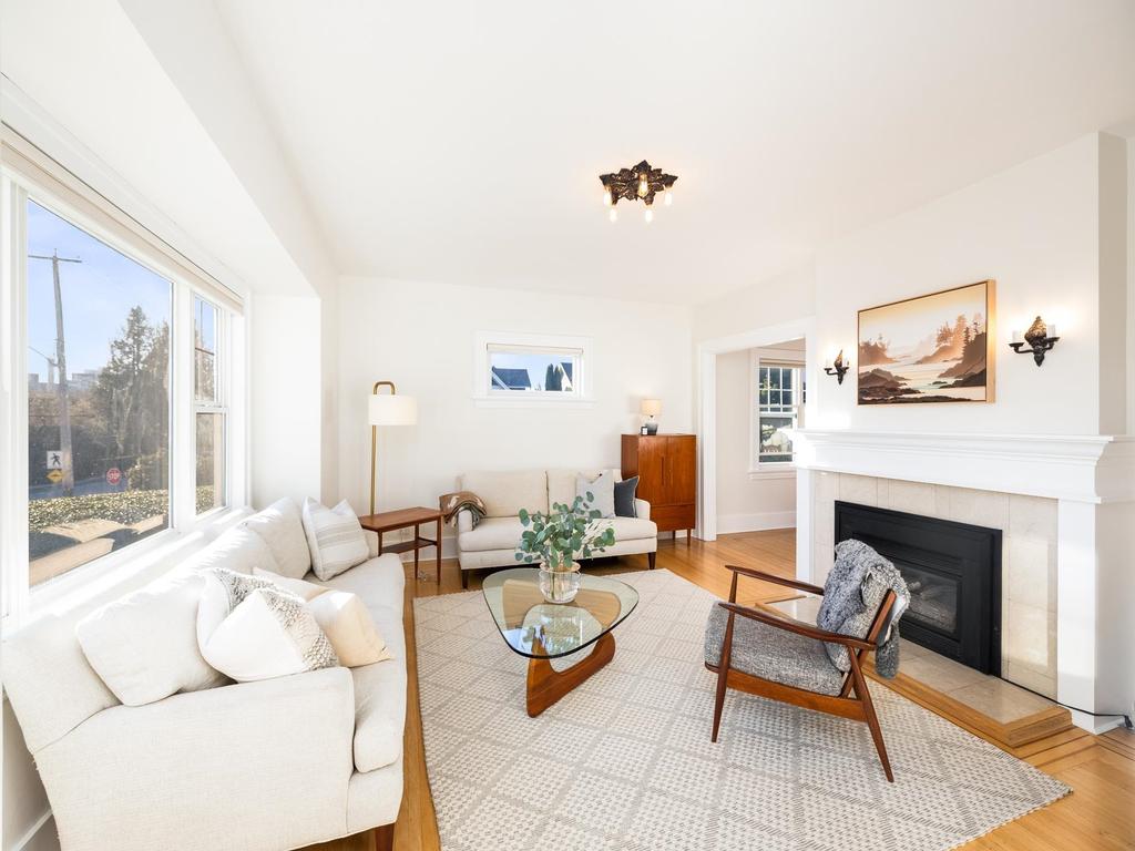 Listing Image for R3090393