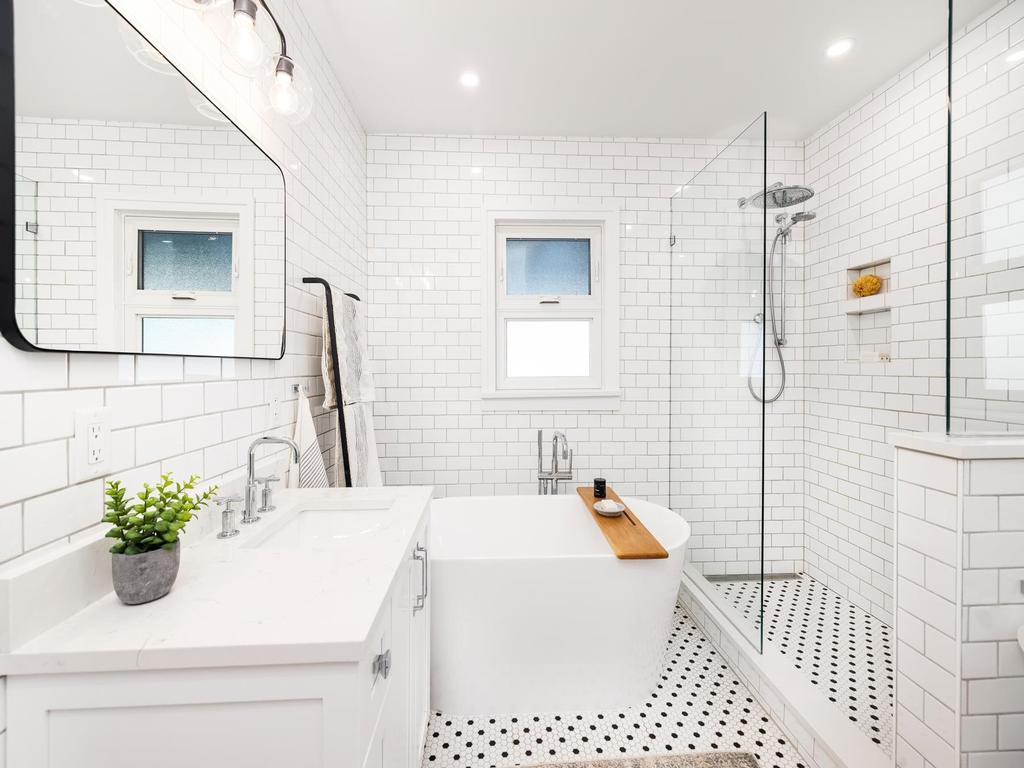 Listing Image for R3090393