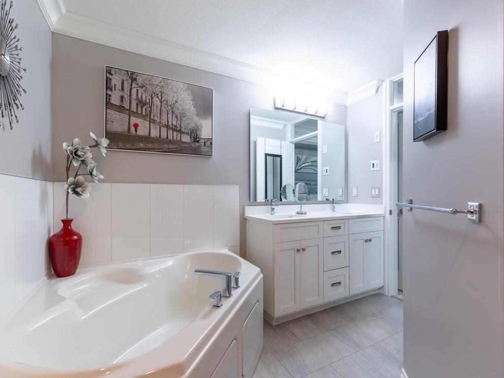 Listing Image for R3090394