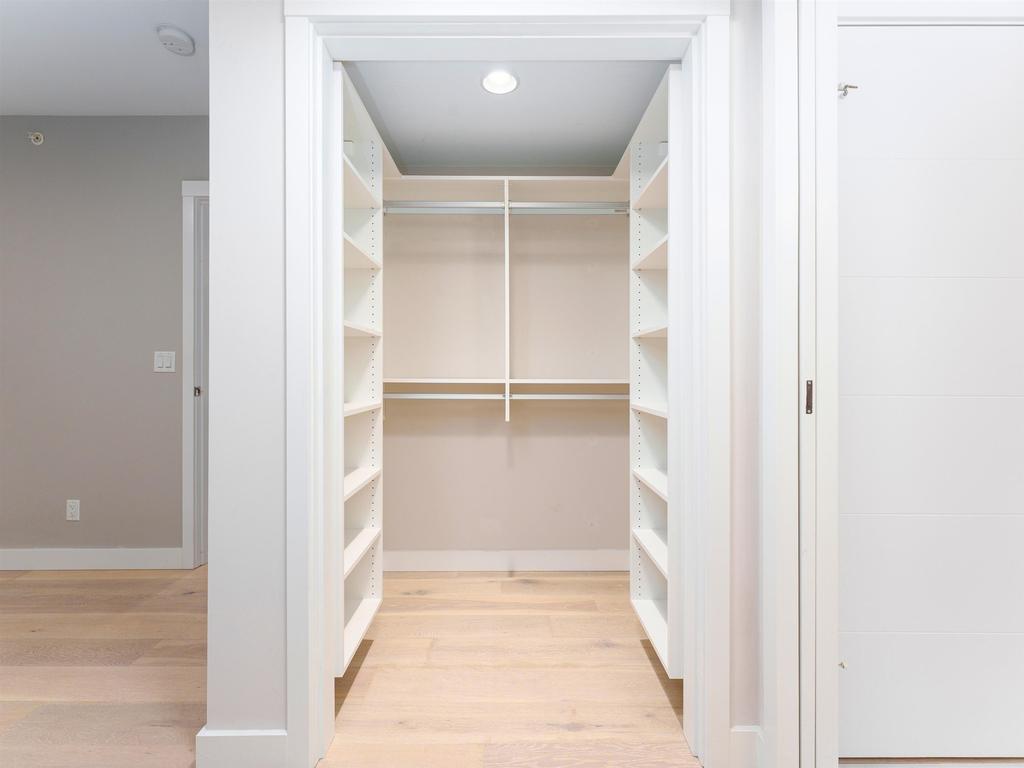 Listing Image for R3090401