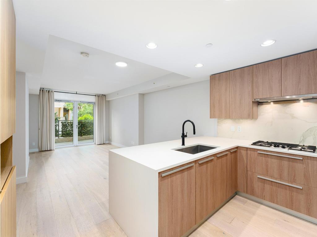 Listing Image for R3090401