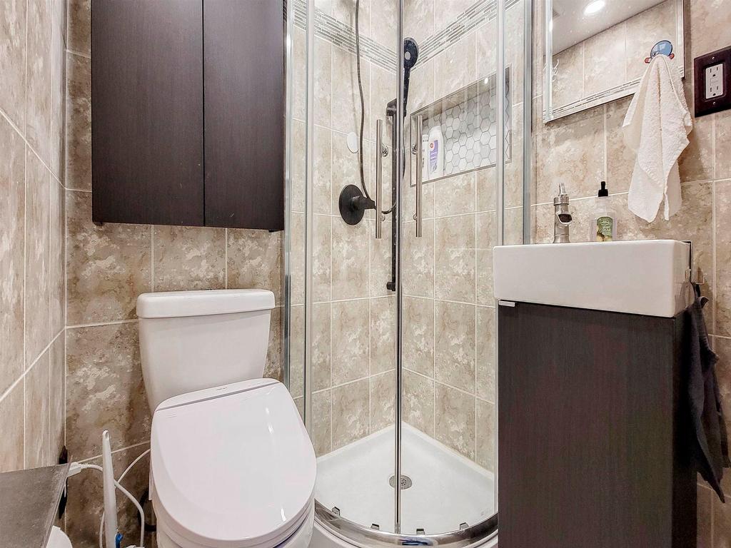 Listing Image for R3090405