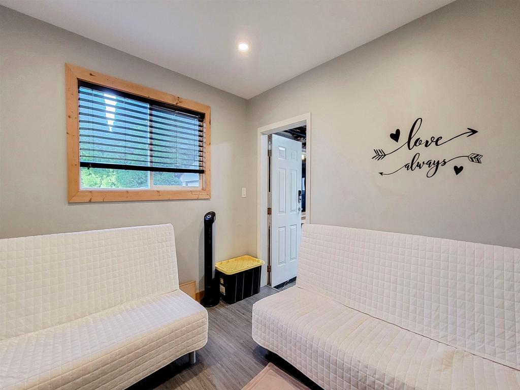 Listing Image for R3090405